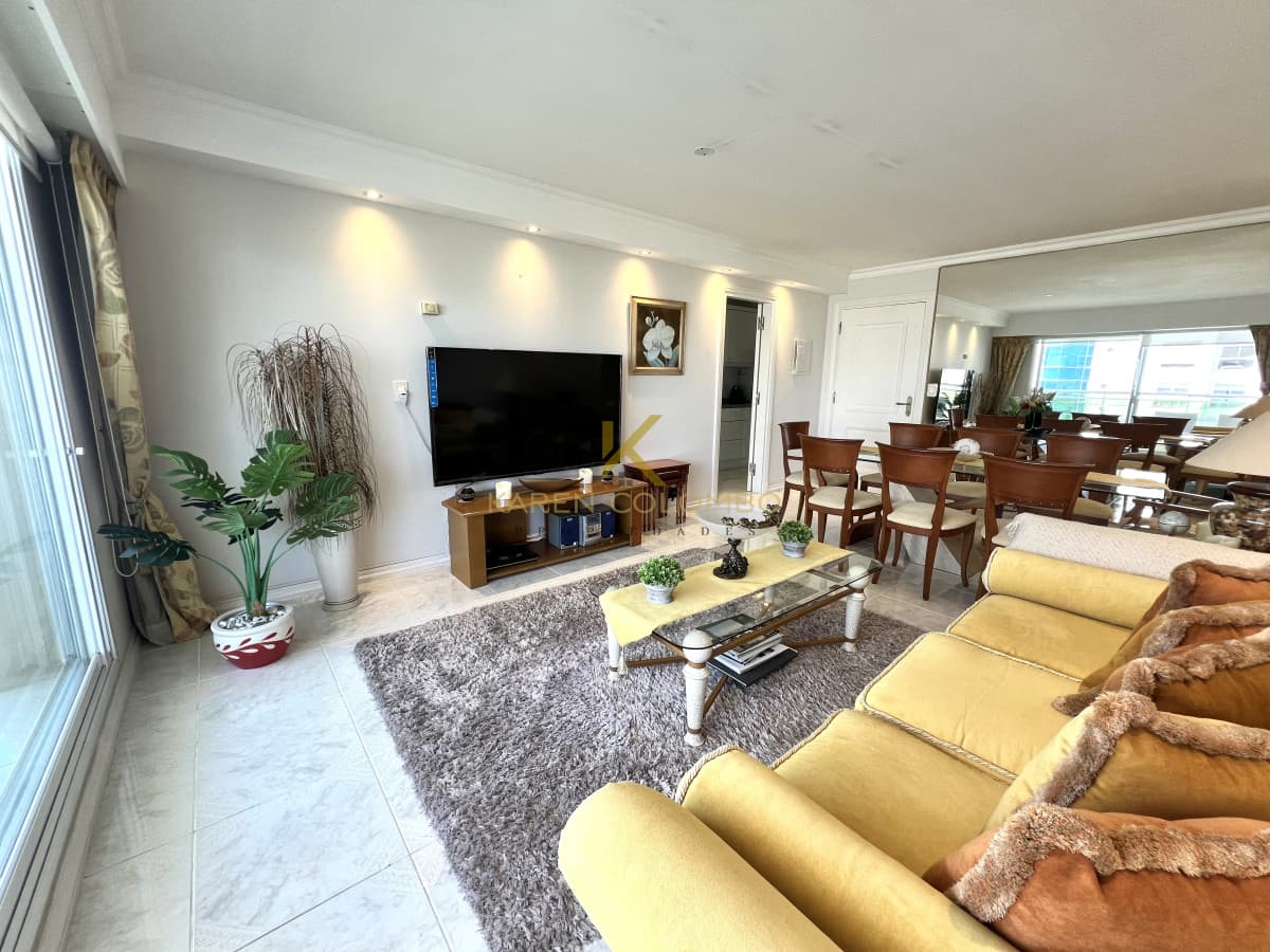 Venta Apartamento 3 dormitorios en Playa Mansa