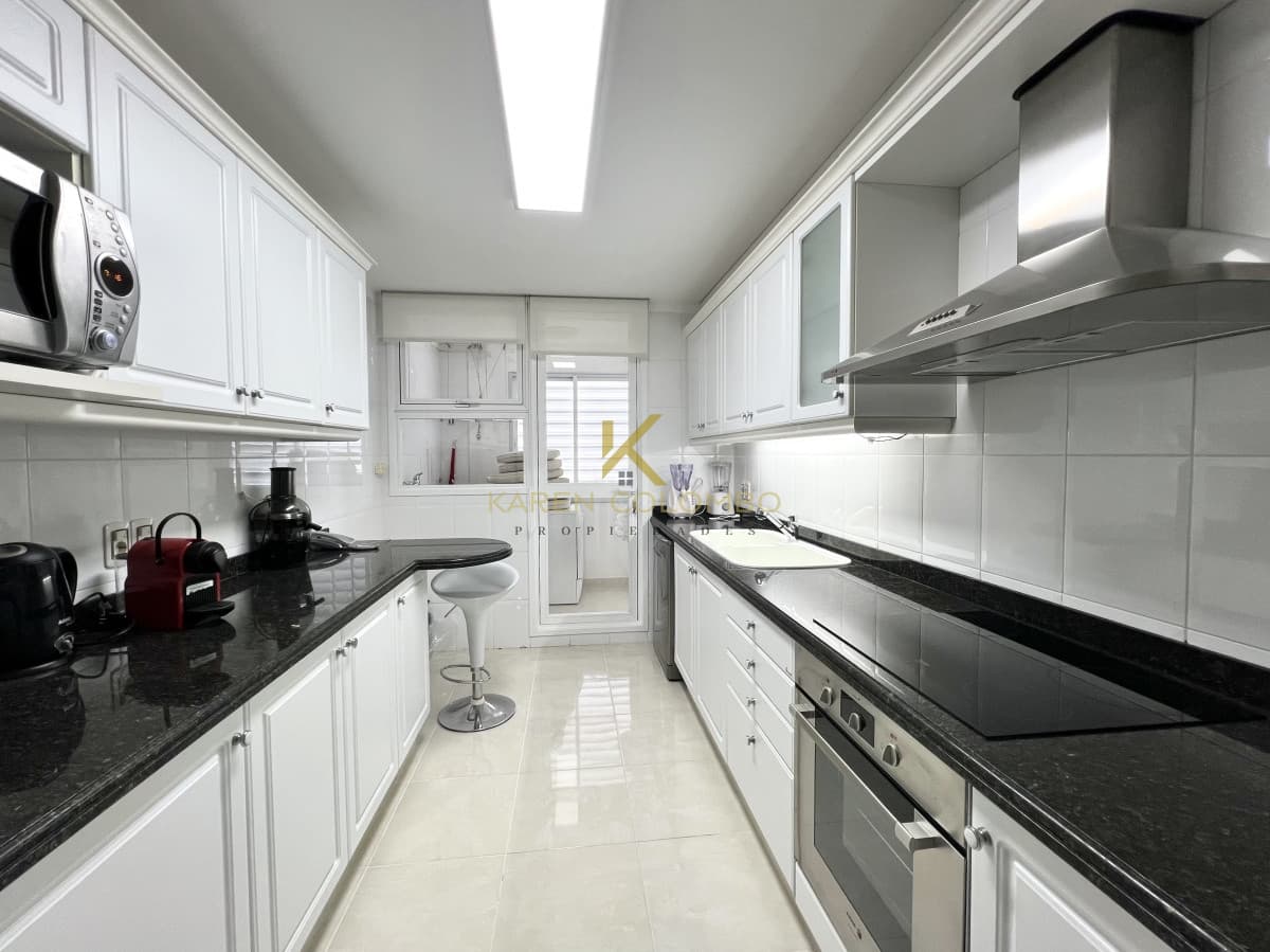 Apartamento en venta primera linea de playa Mansa, Punta del Este