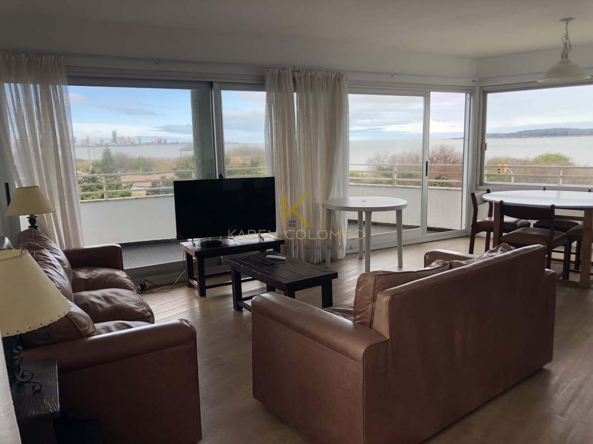 Apartamento en venta Primera Linea - Playa Mansa