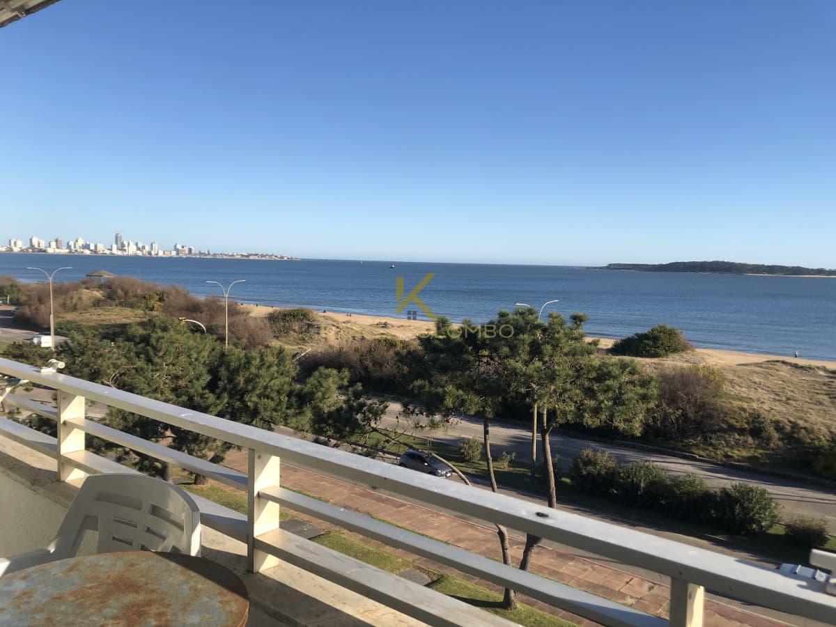 Apartamento en venta Primera linea - Playa Mansa