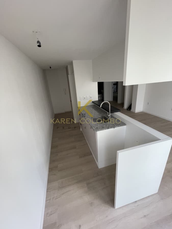 Apartamento 2 dormitorios a estrenar a pasos a pasos de 18 de Julio