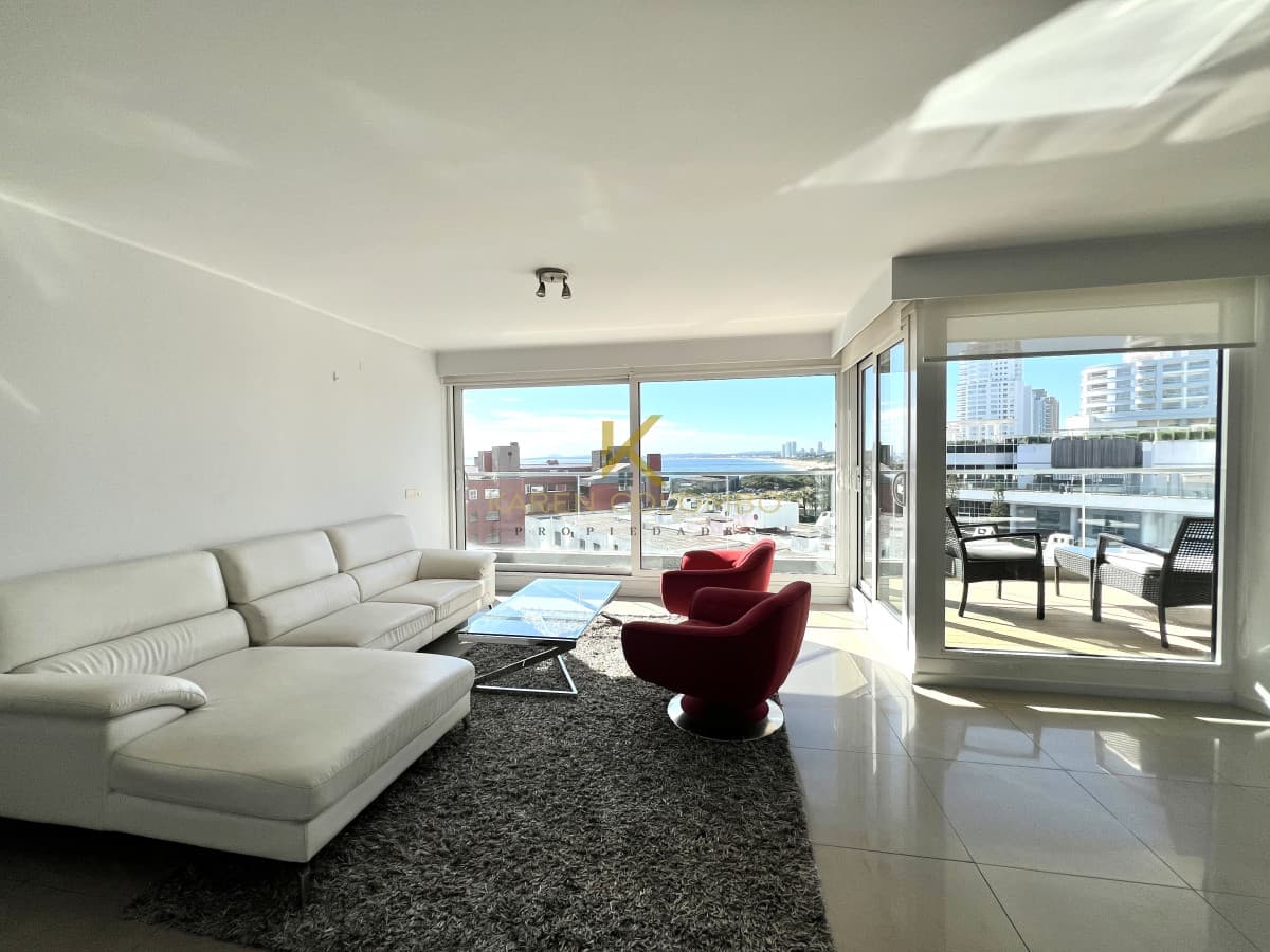 Apartamento en venta y alquiler anual playa Mansa, Punta del Este