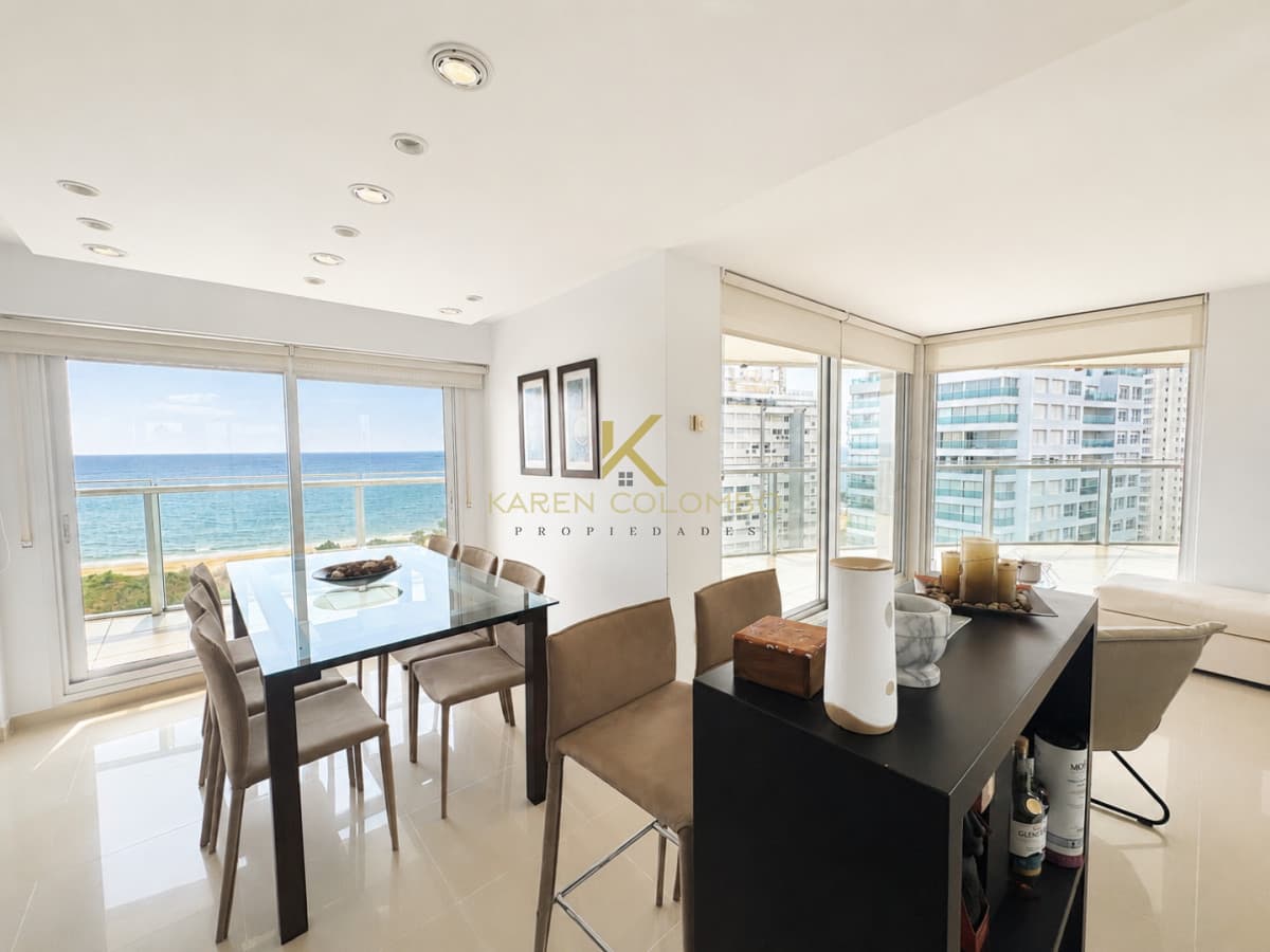 Espectacular Apartamento en Venta y en Alquiler de temporada -Primera linea Playa Mansa