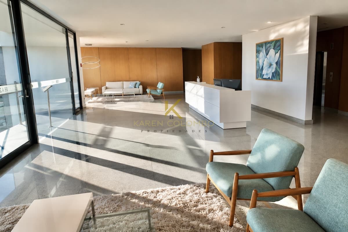 Apartamento en venta Pinares Primera linea de Playa Mansa,Punta del Este
