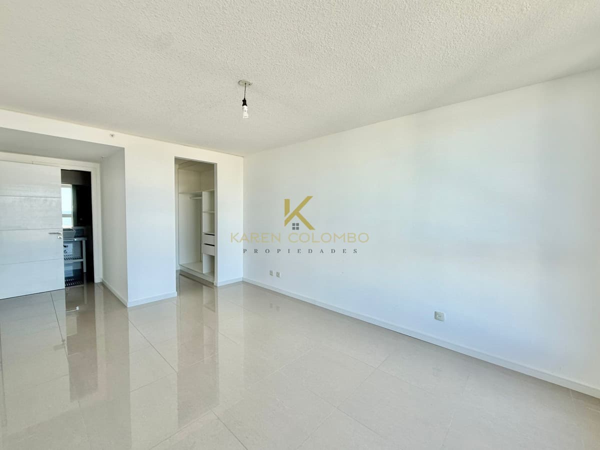 Apartamento en venta - Torre de categoría.