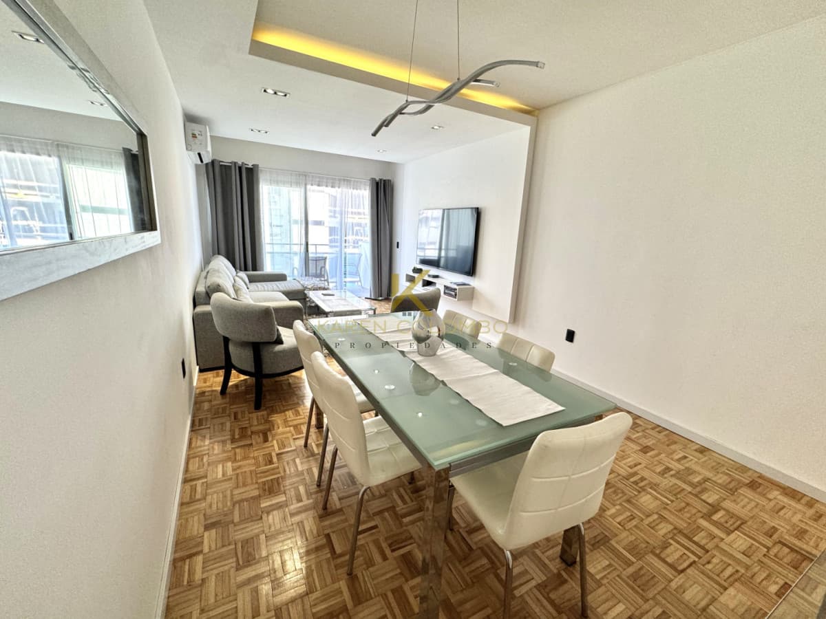 Apartamento en venta Punta Carretas 3 Dormitorios y cochera