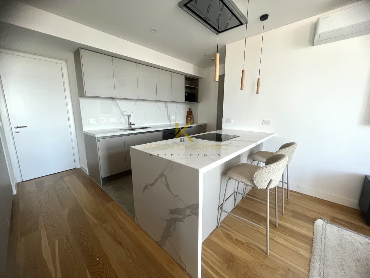 Apartamento 4 dormitorios en venta en Bilú Riviera, Carrasco
