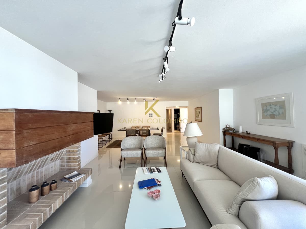 Apartamento en venta en Peninsula, Punta del Este