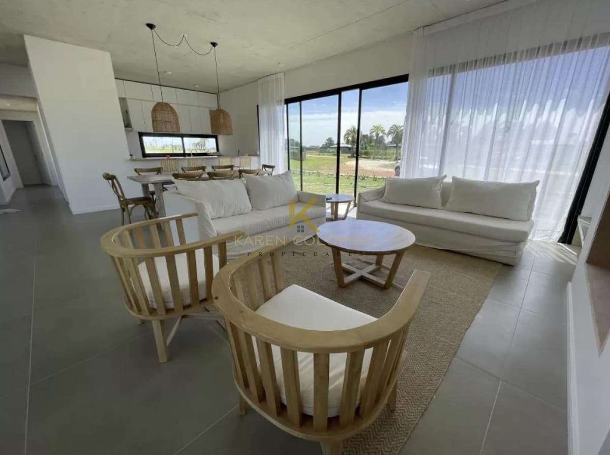 CASA EN VENTA PUEBLO MIO