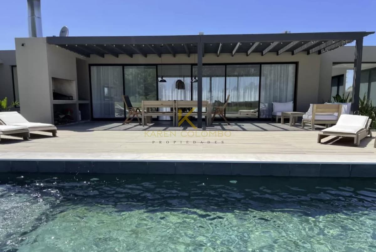 CASA EN VENTA PUEBLO MIO