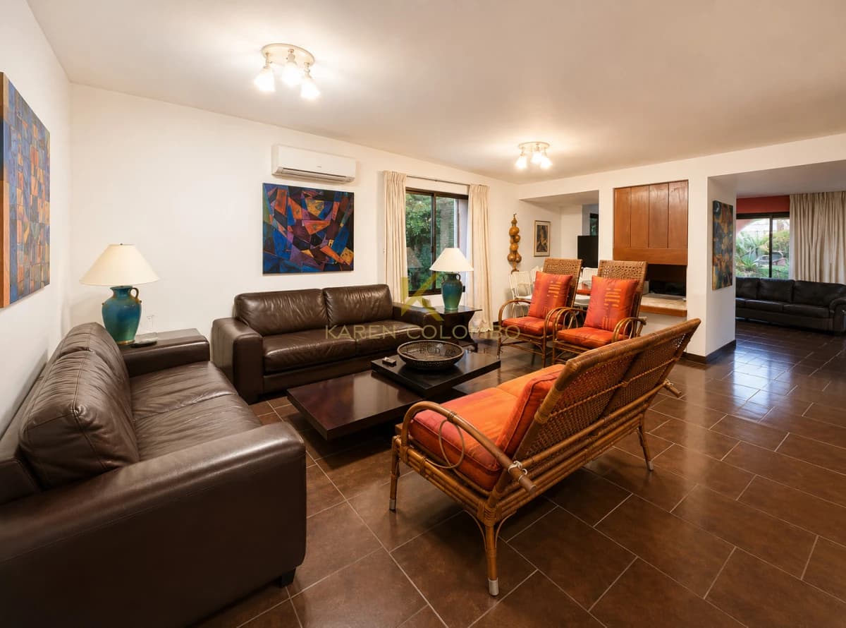 Casa en venta y alquiler temporal en playa Mansa, Punta del Este