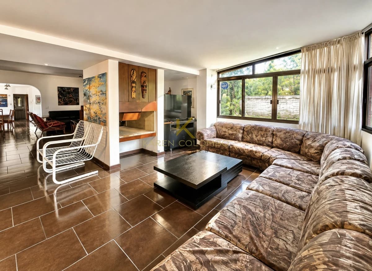 Casa en venta y alquiler temporal en playa Mansa, Punta del Este