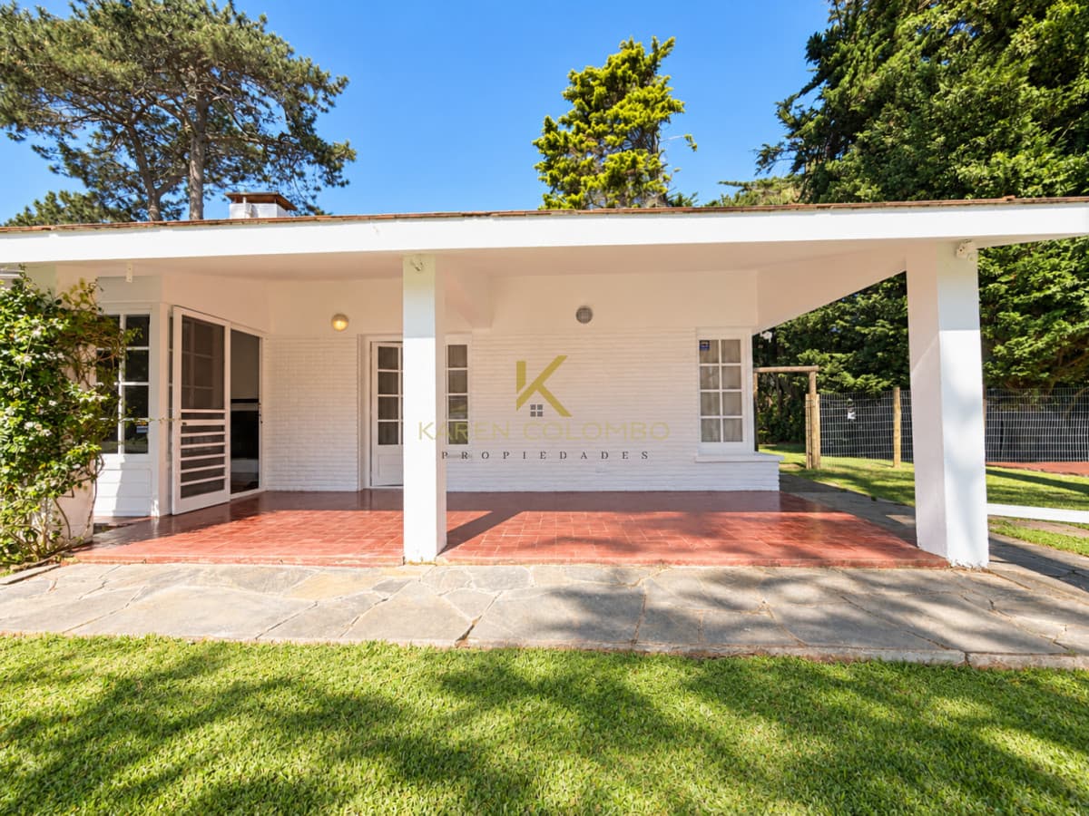 Espectacular casa en Venta-5 Dormitorios-San Rafael