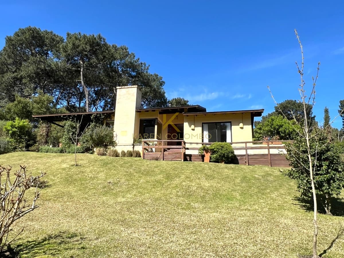 hermosa casa en club del lago