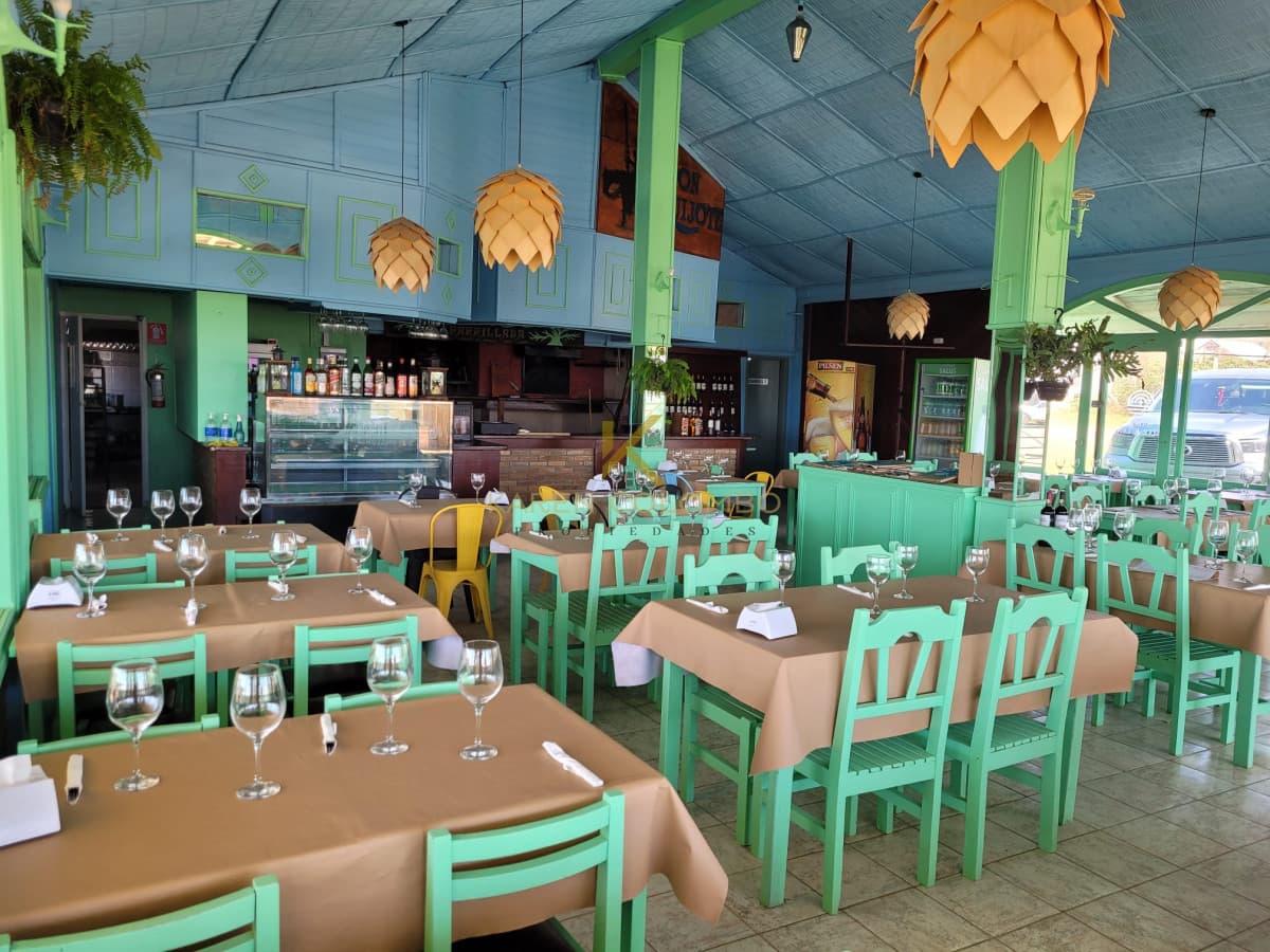 LOCAL GASTRONOMICO EN PUNTA DEL DIABLO