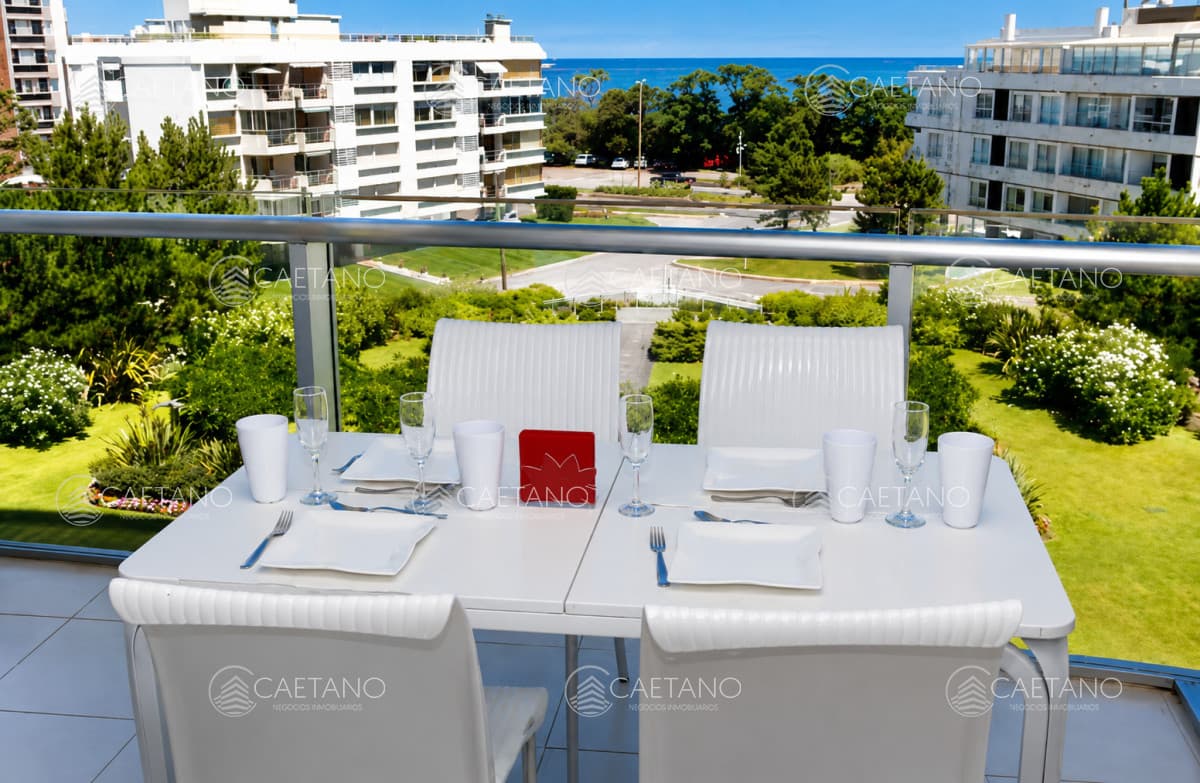 Apartamento en venta de 2 dormitorios en Playa Mansa