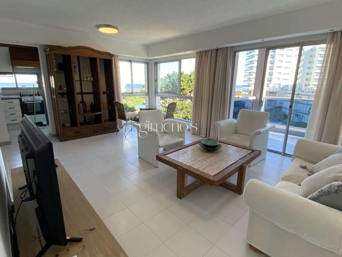 Venta de Apartamento 3 Dormitorios - Punta del Este - Playa Brava