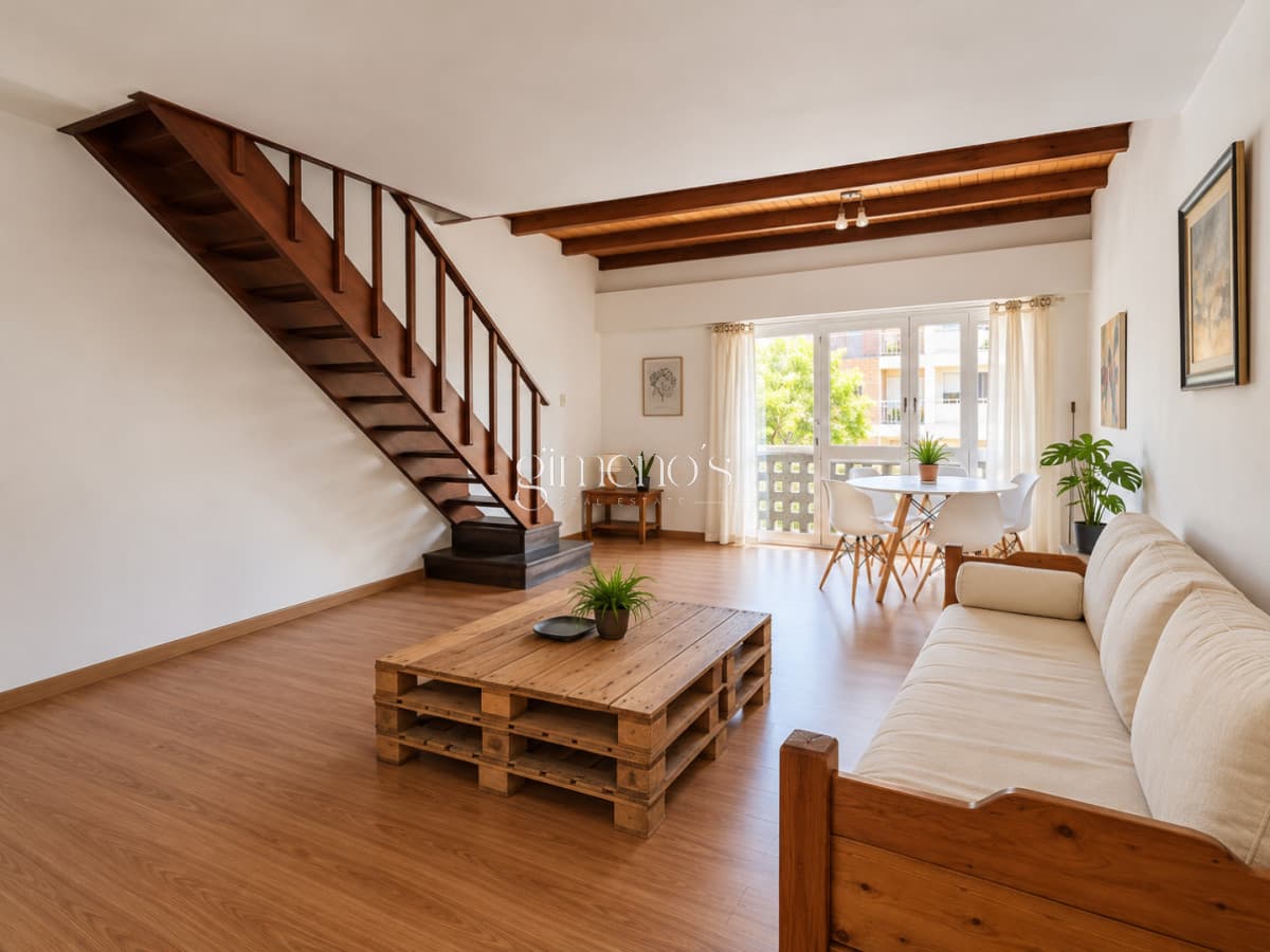 Apartamento en Venta de 1 Dormitorio y medio en plena Peninsula de Punta Del Este