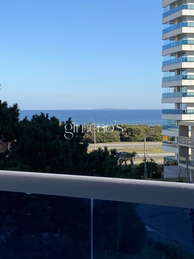 Venta de Apartamento 3 Dormitorios - Punta del Este - Playa Brava