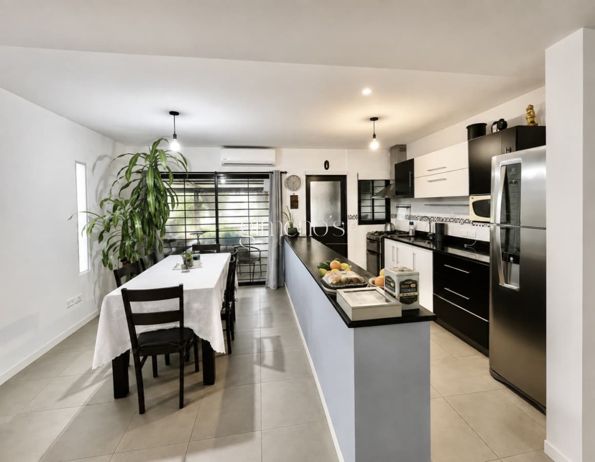 Casa en Venta 3 Dormitorios - Pinares - Punta del Este
