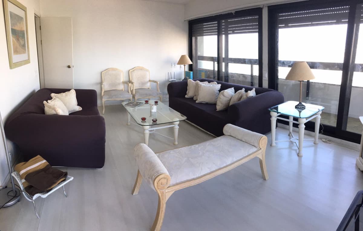 Apartamento ID.2308 - Piso alto con vista, Edificio con sevicios