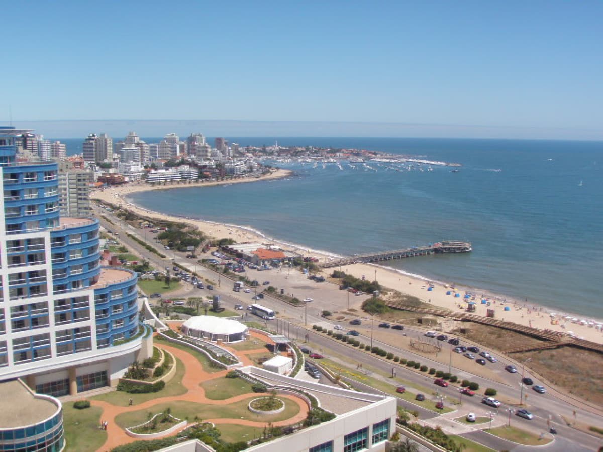 Apartamento ID.2149 - Piso alto, excelente vista a la Playa Mansa
