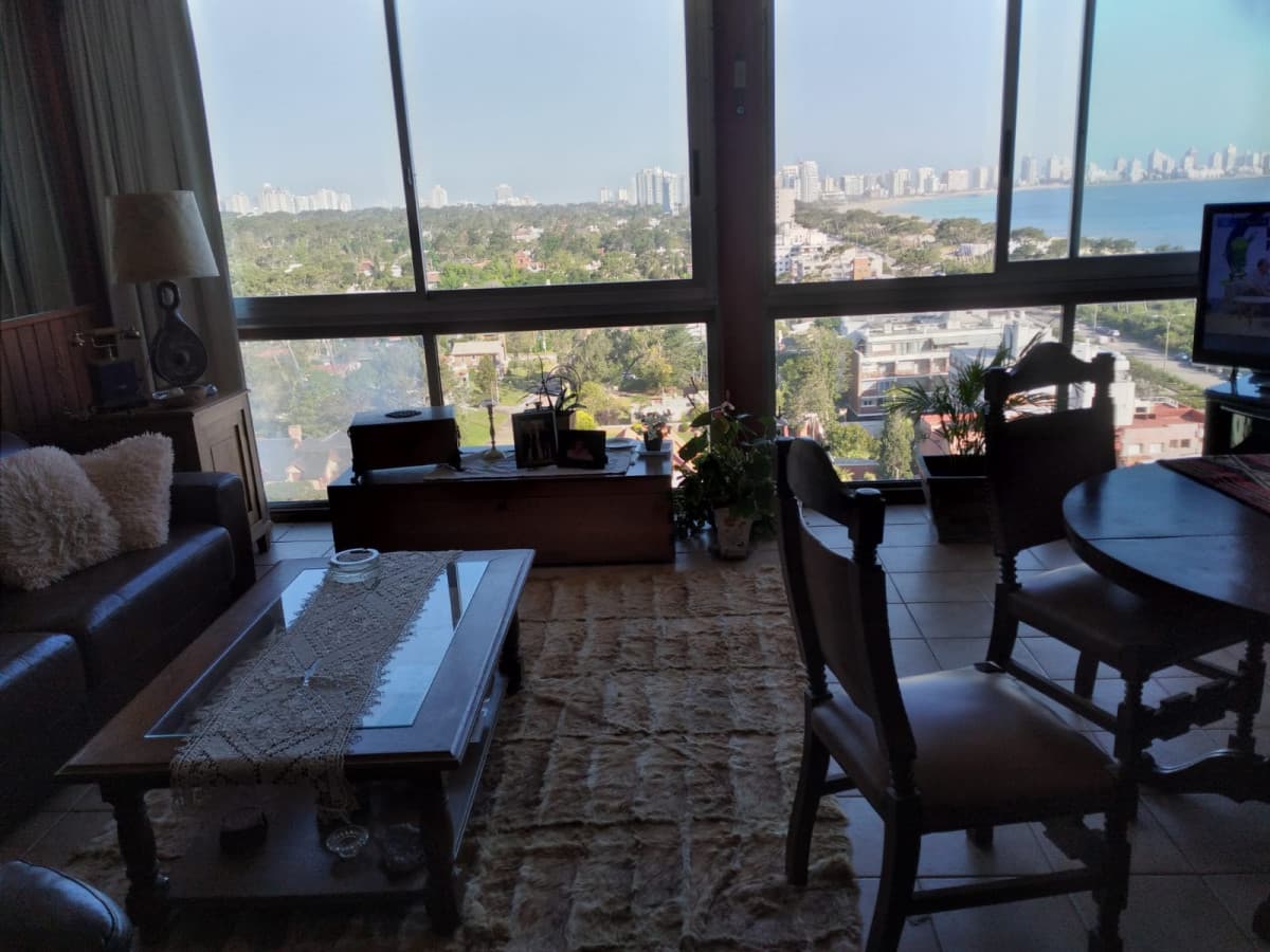 Apartamento en Mansa, 2 dormitorios *  -