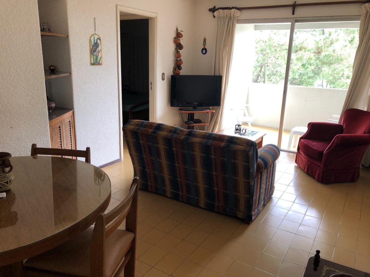 Apartamento en Roosevelt, 2 dormitorios *  -