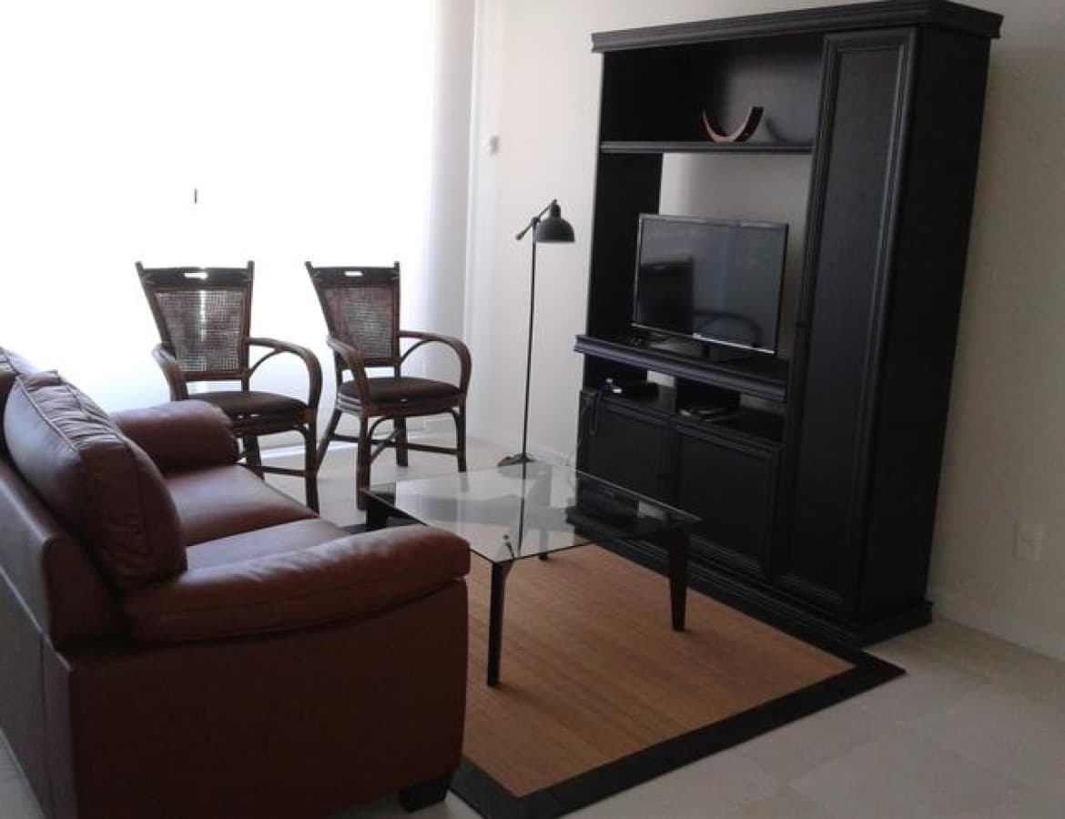 Apartamento en Roosevelt, 2 dormitorios *  -