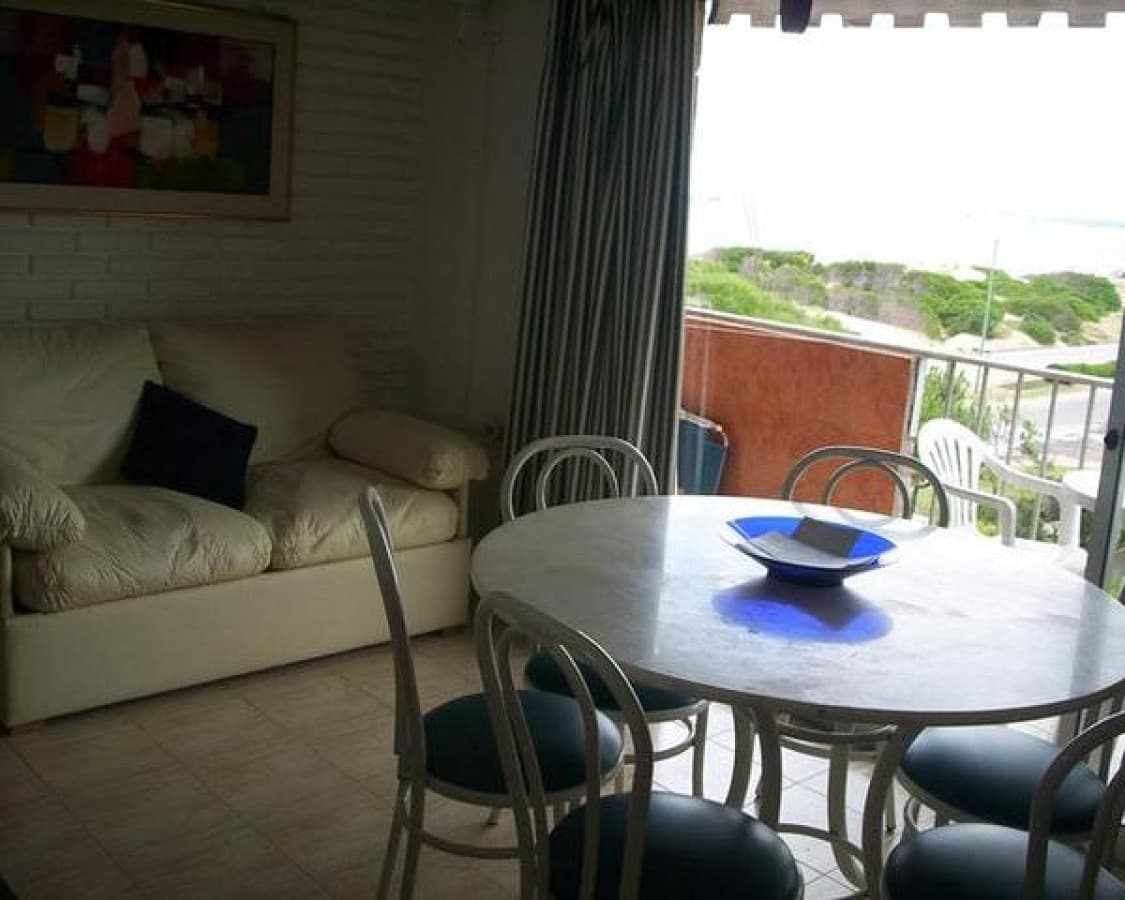 Apto en Alquiler, Playa Mansa, terraza, vista   -
