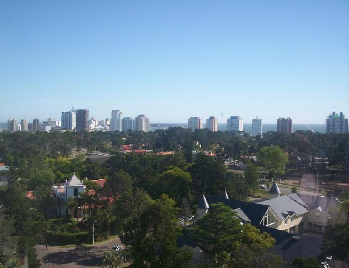 Apartamento en Roosevelt, 2 dormitorios *  -