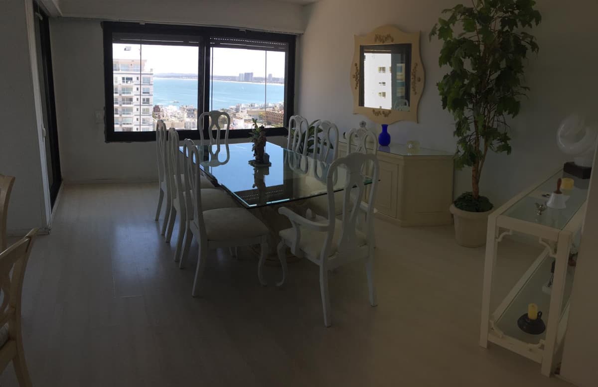 Apartamento ID.2308 - Piso alto con vista, Edificio con sevicios