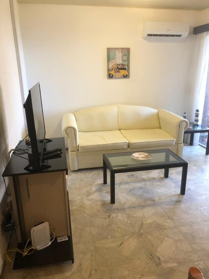 Apto en alquiler para la temporada, a metros de la Playa Mansa   -