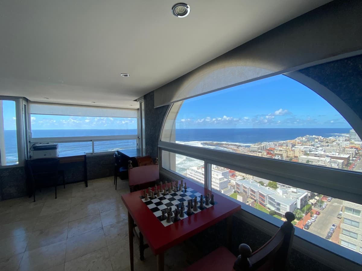 Apartamento ID.2845 - Piso alto, excelente vista a las Playas Brava y Mansa