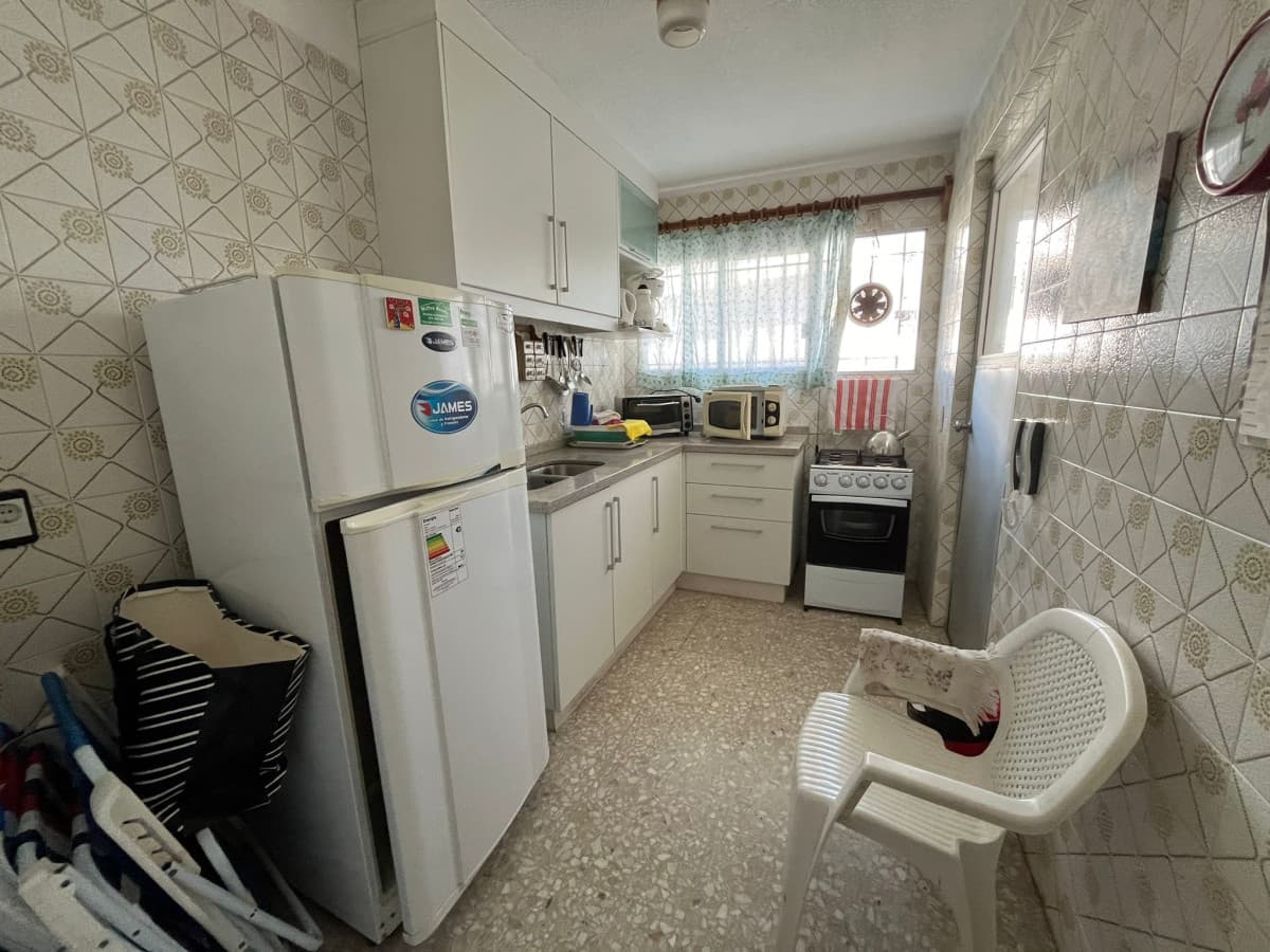 Muy lindo apartamento, con terraza y cochera amplia   -