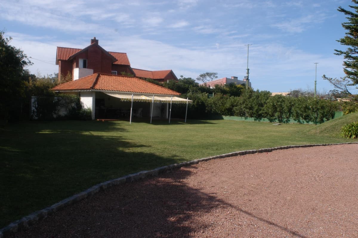 Casa en Pinares, 3 dormitorios *  -
