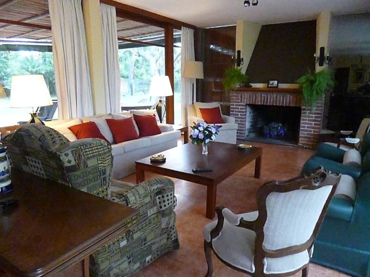 Casa en Mansa, 4 dormitorios *  -