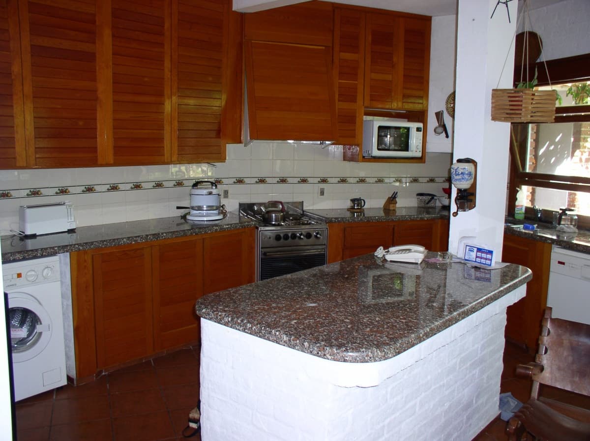 Casa en Mansa, 4 dormitorios *  -
