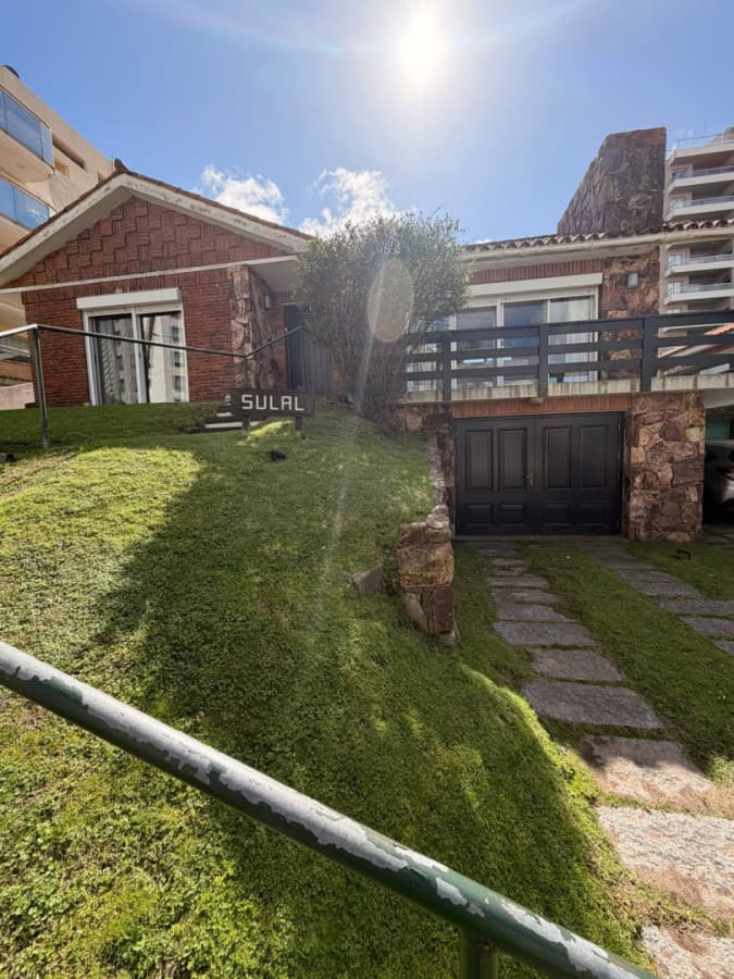 Casa ID.3000 - HERMOSA CASA EN VENTA EN AIDY GRILL