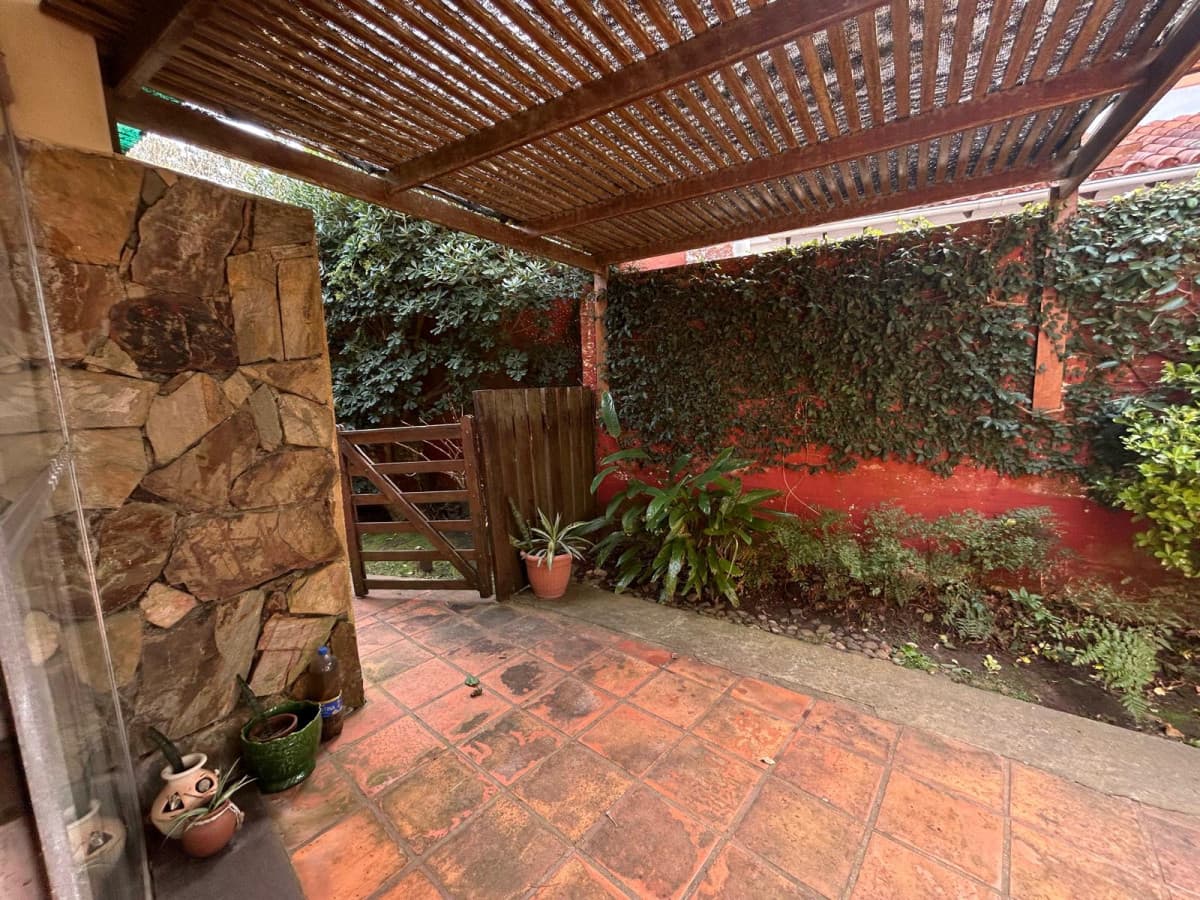 Casa en Alquiler de temporada, a 200 metros de la Playa Brava   -