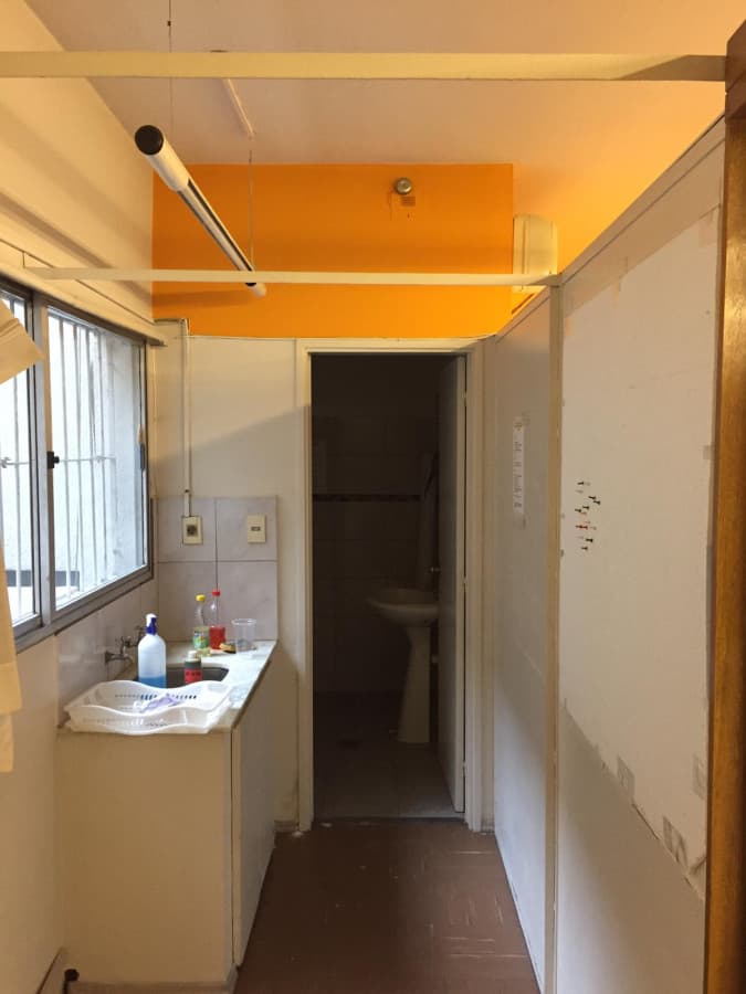 Local Comercial ID.2227 - Amplia sala comercia, excelente ubicación!