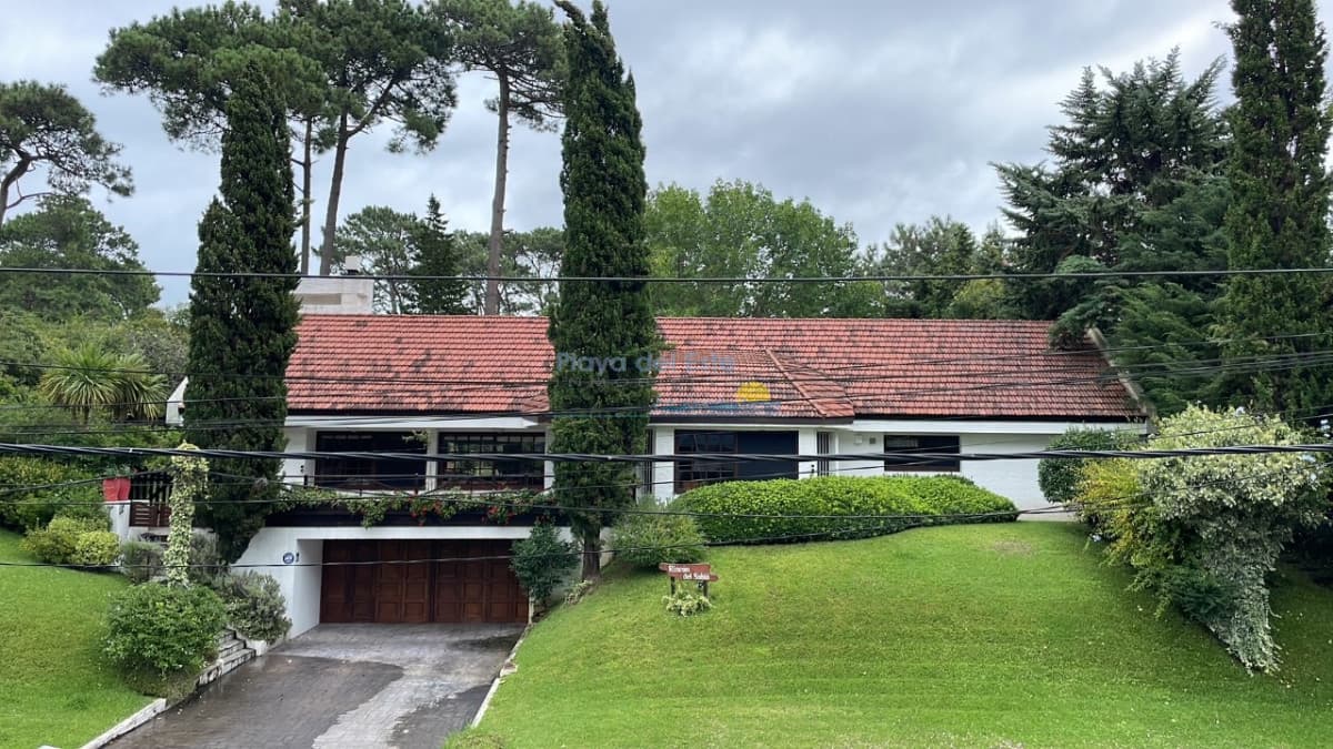 CASA ALQUILER PUNTA DEL ESTE - Inmobiliaria Playa del Este