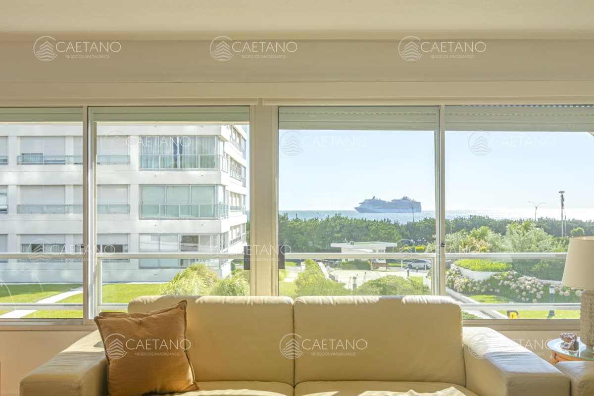 Apartamento en Punta del Este Mansa Torre Jefferson en Complejo Lincoln Center 1ra Línea de Mansa Excelentes Amenities