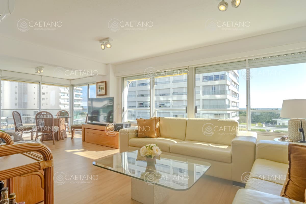 Apartamento en Punta del Este Mansa Torre Jefferson en Complejo Lincoln Center 1ra Línea de Mansa Excelentes Amenities