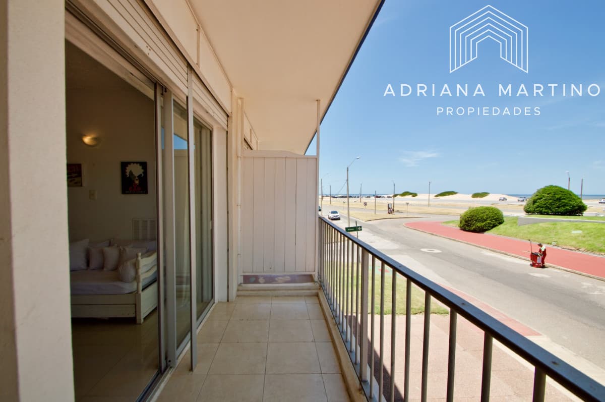 Venta muy lindo departamento zona brava