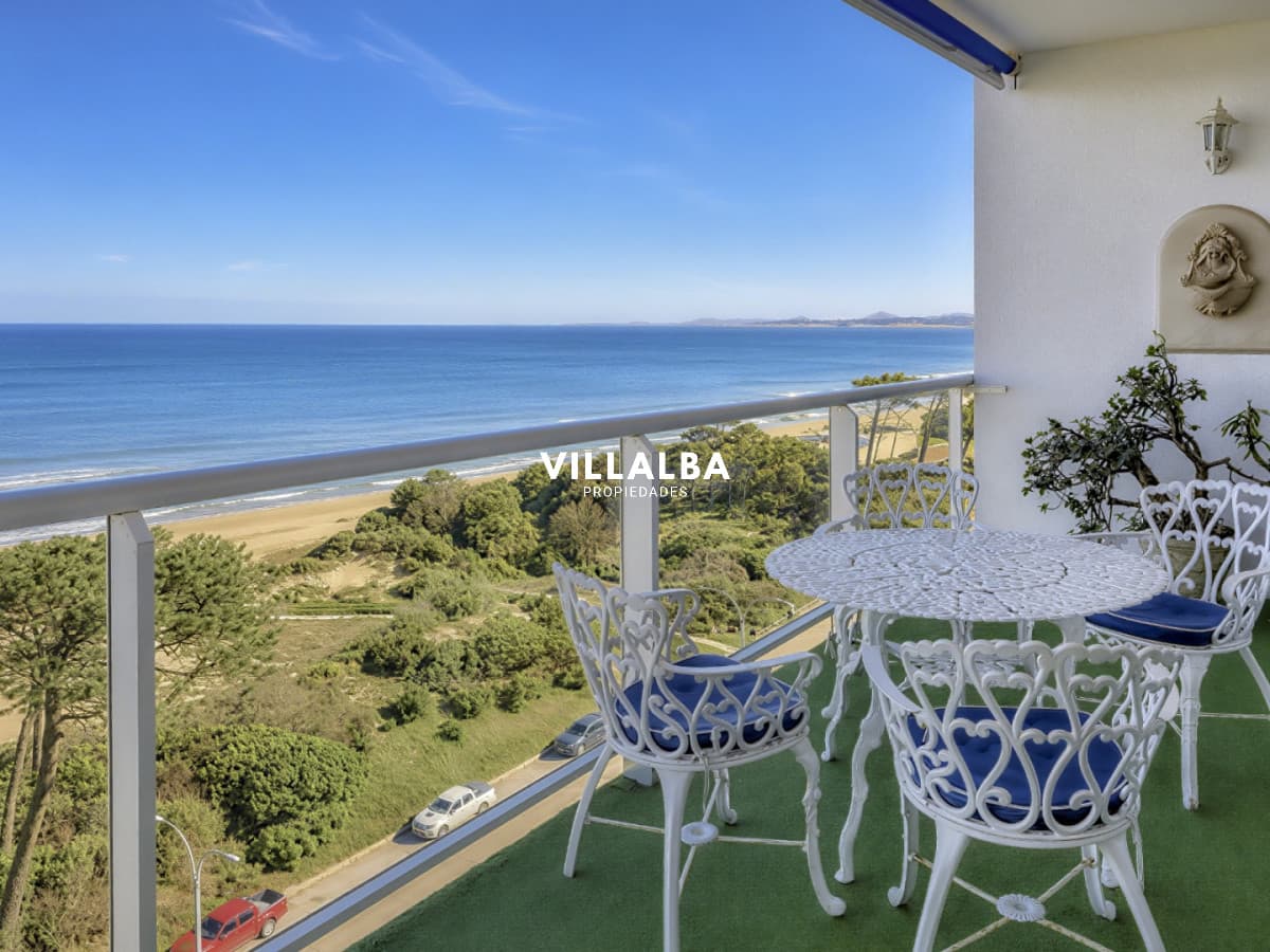 Venta Alquiler Apartamento en Punta del Este Isla de Gorriti en 1ra Línea de Mansa Reciclado 2 Dormitorios