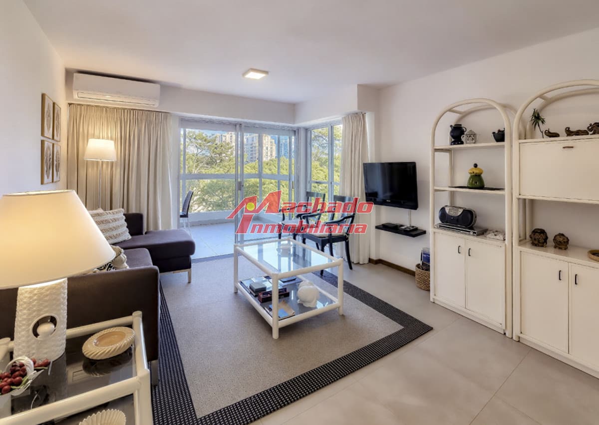 Apartamento en venta Punta del Este, Totalmente Reciclado