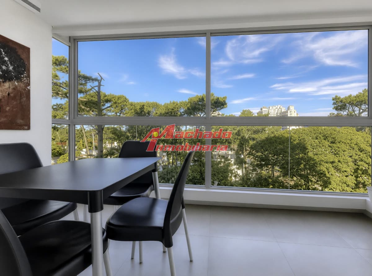 Apartamento en venta Punta del Este, Totalmente Reciclado