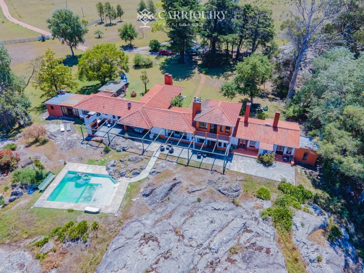 Venta chacra en Ruta 9 con espectacular vista a Laguna del Sauce.  -