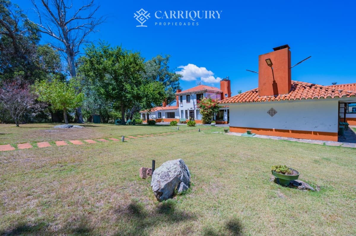 Venta chacra en Ruta 9 con espectacular vista a Laguna del Sauce.  -